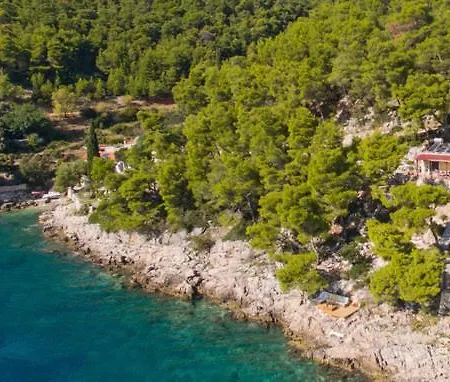 Island Escape Otel *